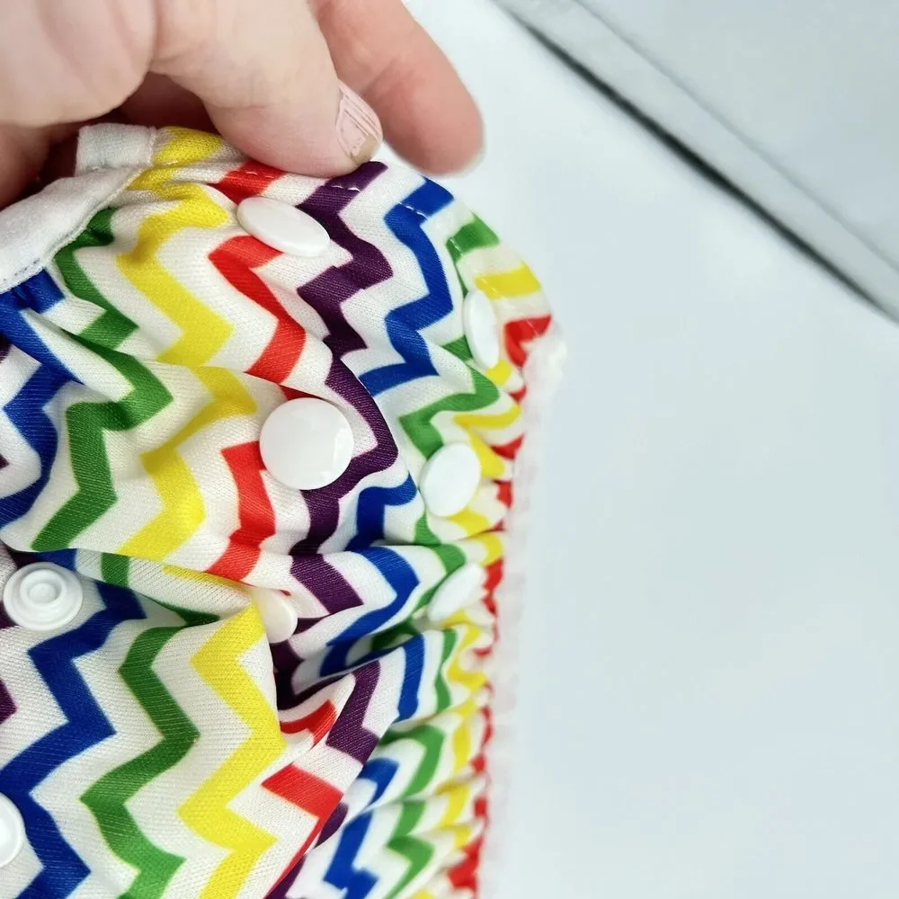 Baby Swim Diaper Cover Adjustable Snap Rainbow Chevron Print‎ One Size